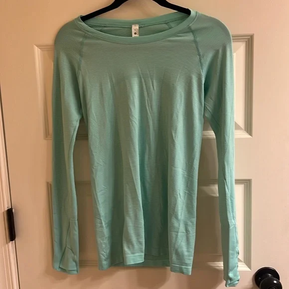EUC Lululemon Women’s Swiftly Tech Long Sleeve Shirt Mint Blue Green- Size 6 - Picture 1 of 7